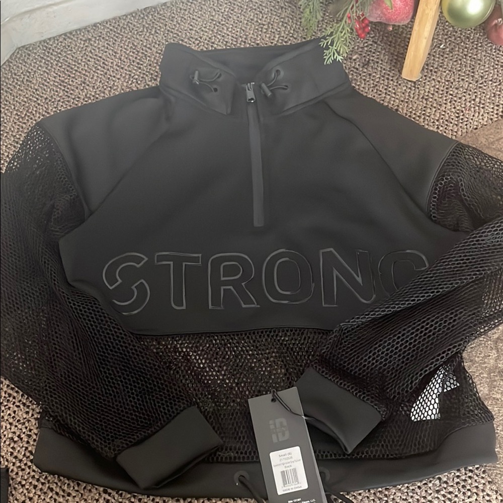 STRONG Black Mesh Sleeve Pullover